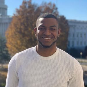 Meet your Posher, Amos